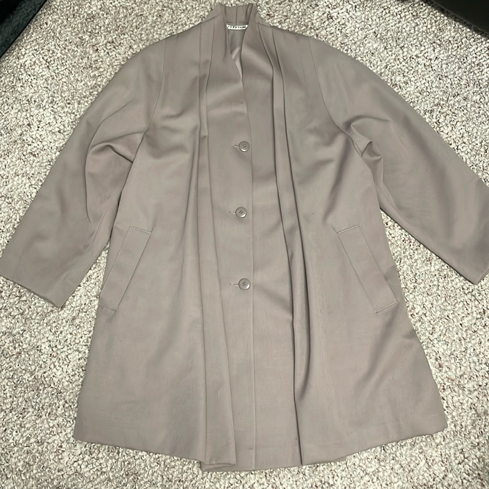 Vintage 100% wool pleated front coat